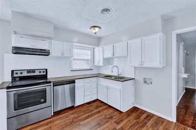 4208 Huckleberry Circle, Dallas TX 75216