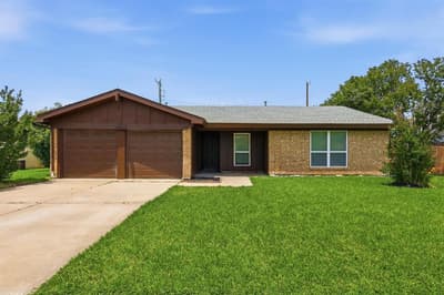 1909 Schumac Lane, Bedford TX 76022