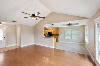 125 Meadow Heath Drive, Gun Barrel City TX 75156