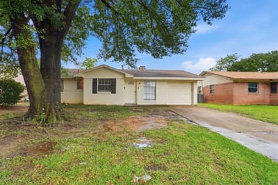 2301 Narobi Place, Mesquite TX 75149