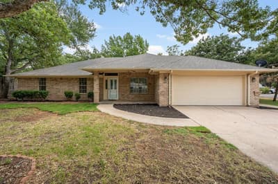 3906 Cimmaron Trail, Granbury TX 76049 - Photo 2