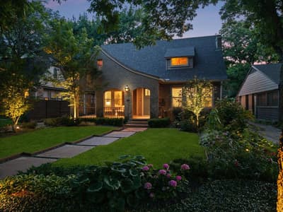 1119 N Winnetka Avenue, Dallas TX 75208