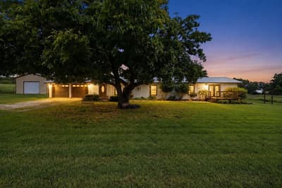 298 County Road 3940, Poolville TX 76487