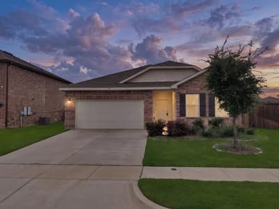19 Cherryridge Drive, Edgecliff Village TX 76134 - Photo 2