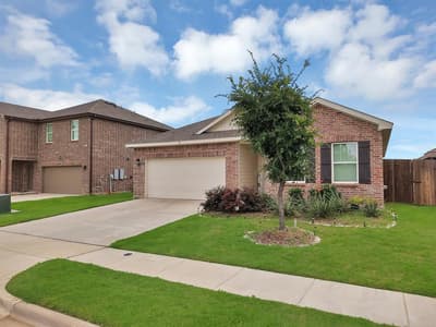 19 Cherryridge Drive, Edgecliff Village TX 76134 - Photo 3