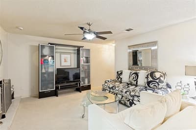 2100 Friendly Drive # 3014, Arlington TX 76011 - Photo 2