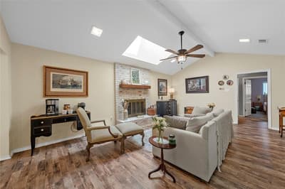 4325 Green Point Drive, Waco TX 76710 - Photo 4