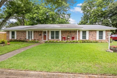 1002 S Lide Avenue, Mount Pleasant TX 75455