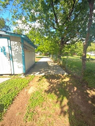 671 N. Race, Stephenville TX 76401 - Photo 2