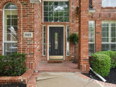 5923 La Cumbre Drive, McKinney TX 75072 - Photo 3
