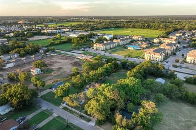 2720 S 2nd Street, Waco TX 76706