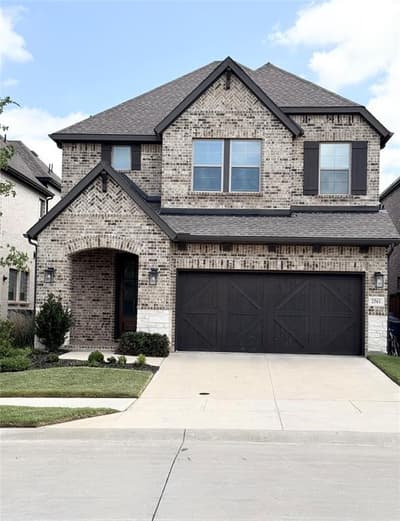 2561 Four Roses Drive, Lewisville TX 75056
