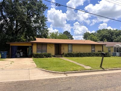302 N O'Tyson, Mount Pleasant TX 75455 - Photo 2