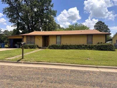 302 N O'Tyson, Mount Pleasant TX 75455