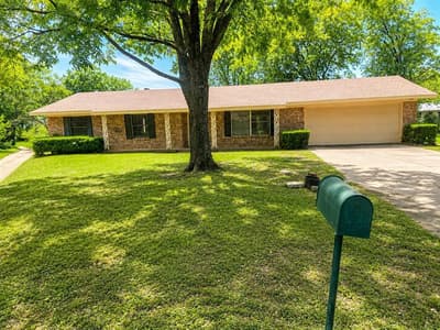 1141 Bowie Street, Sulphur Springs TX 75482