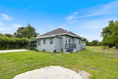 4305 Templeton Street, Greenville TX 75401 - Photo 2