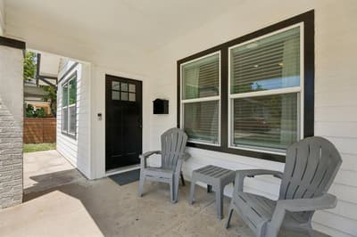 1008 S Oak Cliff Boulevard, Dallas TX 75208 - Photo 2