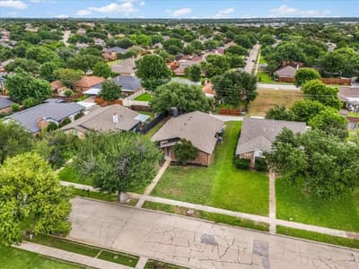 3120 Mayfair Drive, Carrollton TX 75007 - Photo 3