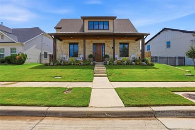 527 Trailrider Road, Fort Worth TX 76114
