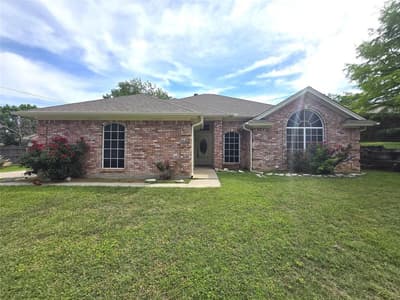 604 Valleyridge Court, Decatur TX 76234