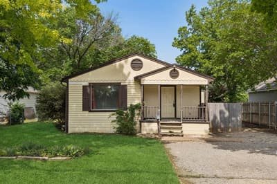 1120 S Pine Street, Grapevine TX 76051 - Photo 4