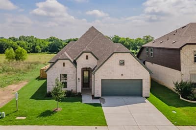 160 Rockin River Drive, Fort Worth TX 76120