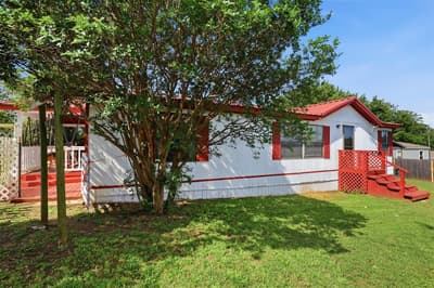 3601 Mockingbird Circle, Cleburne TX 76031 - Photo 3