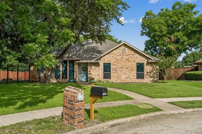 1907 Lansdown Court, Carrollton TX 75010
