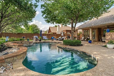 1209 Diamond Leaf Drive, Corinth TX 76208