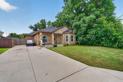 4552 Corregidor Street, Dallas TX 75216 - Photo 2