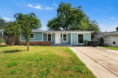 1010 E Lovers Lane, Arlington TX 76010