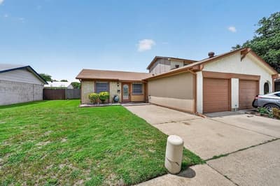 1012 Plover Lane, Arlington TX 76015