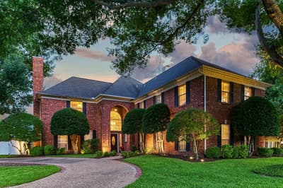 2610 Pinevalley Drive, Arlington TX 76001