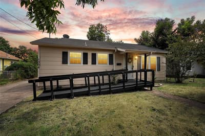 1306 W 11th Street, McGregor TX 76657
