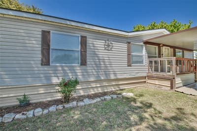 5420 Water View Drive, Granbury TX 76048 - Photo 2