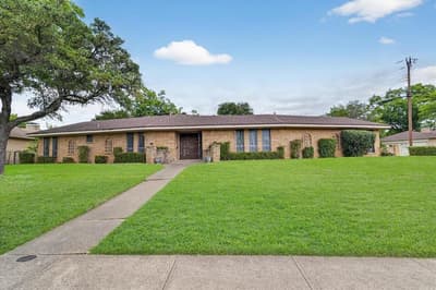 1811 Reynoldston Lane, Dallas TX 75232