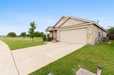 900 Odlozil Lane, Ennis TX 75119 - Photo 4