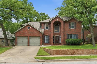 3528 Creekside Court, Bedford TX 76021
