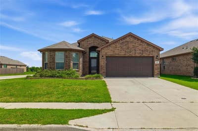 948 Meadow Scape Drive, Fort Worth TX 76028