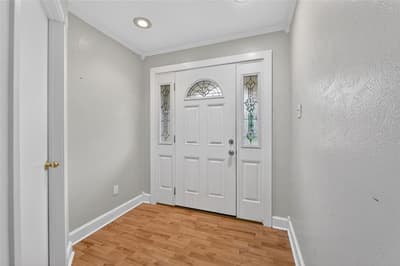 910 Kerry Street, Benbrook TX 76126