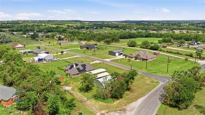 101 Hampton Lane, Springtown TX 76082 - Photo 4