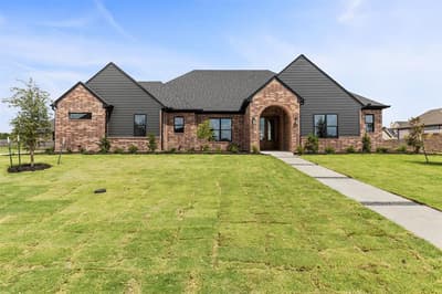 132 Paddle Boat Court, Robinson TX 76706