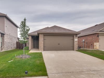 911 Corral Street, Royse City TX 75189