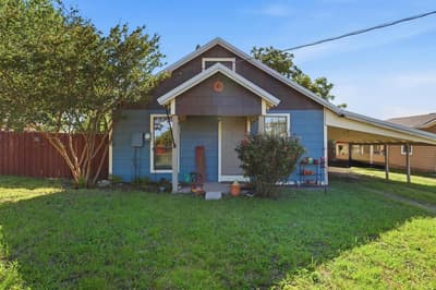 1005 N Oak Street, Leonard TX 75452