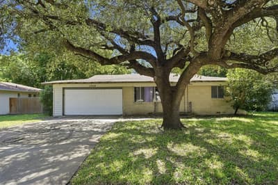 1029 Usher Street, Benbrook TX 76126