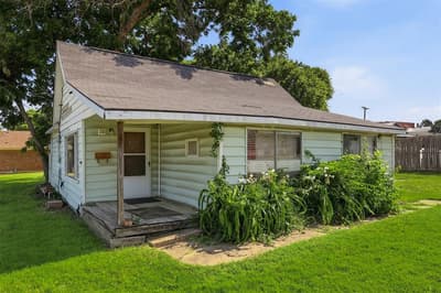 218 W Worth Street, Grapevine TX 76051 - Photo 3