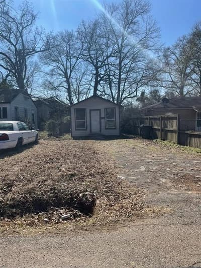 2623 Regent Street, Shreveport LA 71103