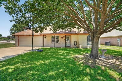 1801 Rayna Drive, Weatherford TX 76086