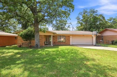 121 S Imperial Drive, Denison TX 75020 - Photo 3