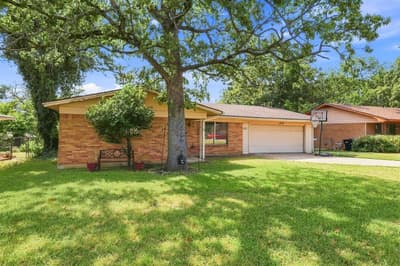 121 S Imperial Drive, Denison TX 75020 - Photo 4